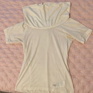 Women’s Arcteryx cream top